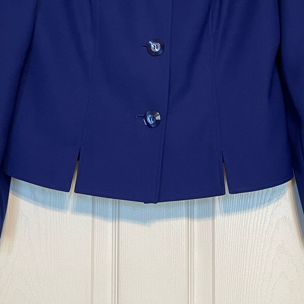 NEW Executive Collection Suit - Picture 16 of 16